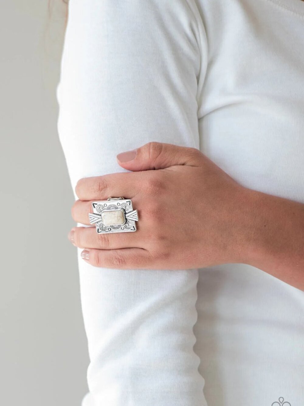 Paparazzi Jewelry Accessories - So Smithsonian - White Ring - Vintage